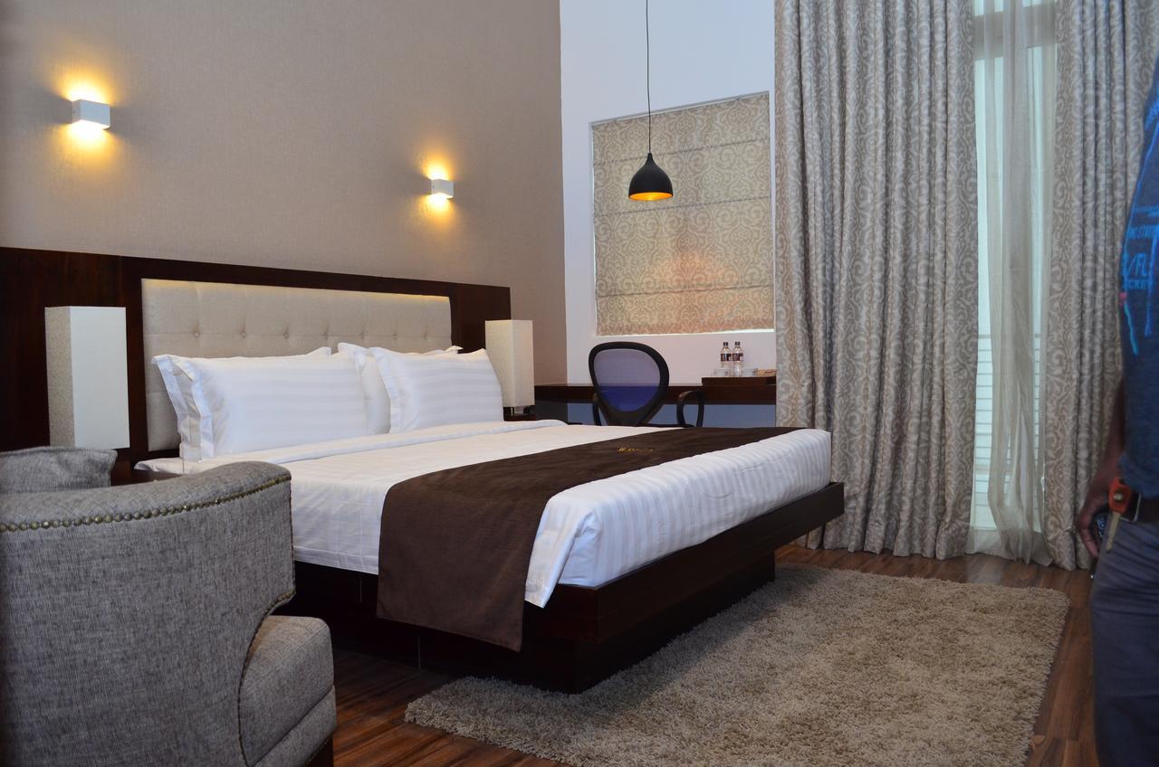 מלון נוארה אליה Ripon Grand Hill By Ehi מראה חיצוני תמונה